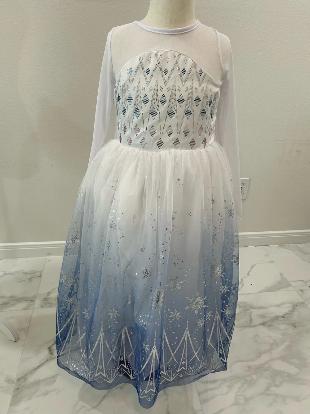 Elsa Frozen Inspired Princess Light Up Costume Kids Dress, Size 7-8